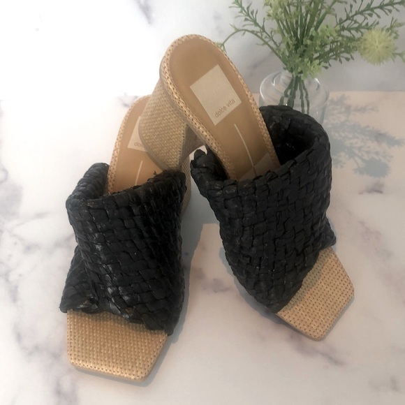 Dolce Vita POSY Sandals Black Raffia Block Heel, 5/6, New For Spring 2023 - Picture 1 of 12